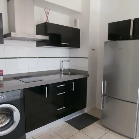 Argi Betean: Bel Avec Terrasse Tout A Pied Appartement
