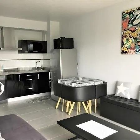 Apartment Argi Betean: Bel Avec Terrasse Tout A Pied Bidart